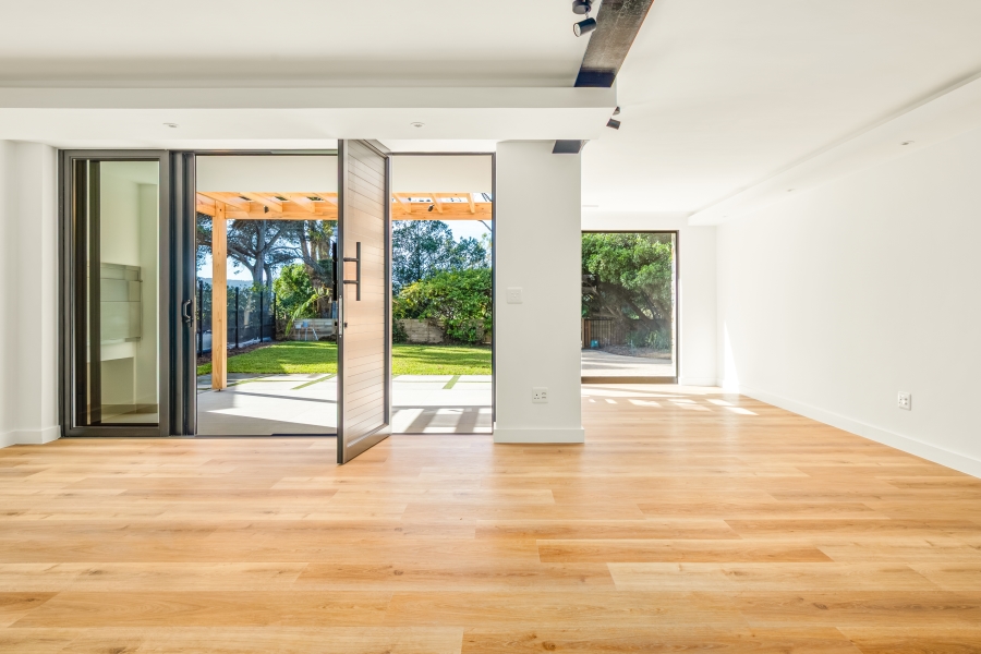 3 Bedroom Property for Sale in Leisure Isle Western Cape